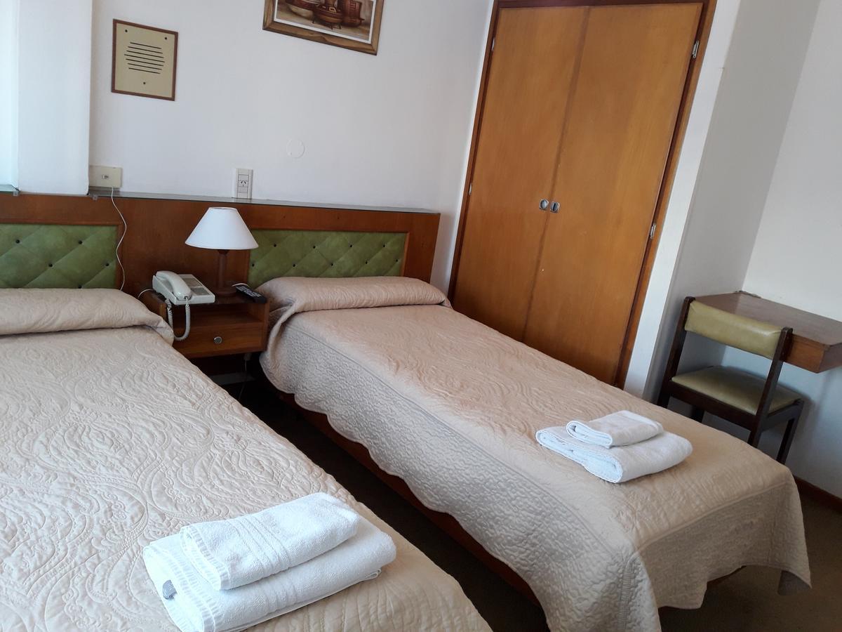Iberia Hotel Olascoaga Neuquén Kültér fotó