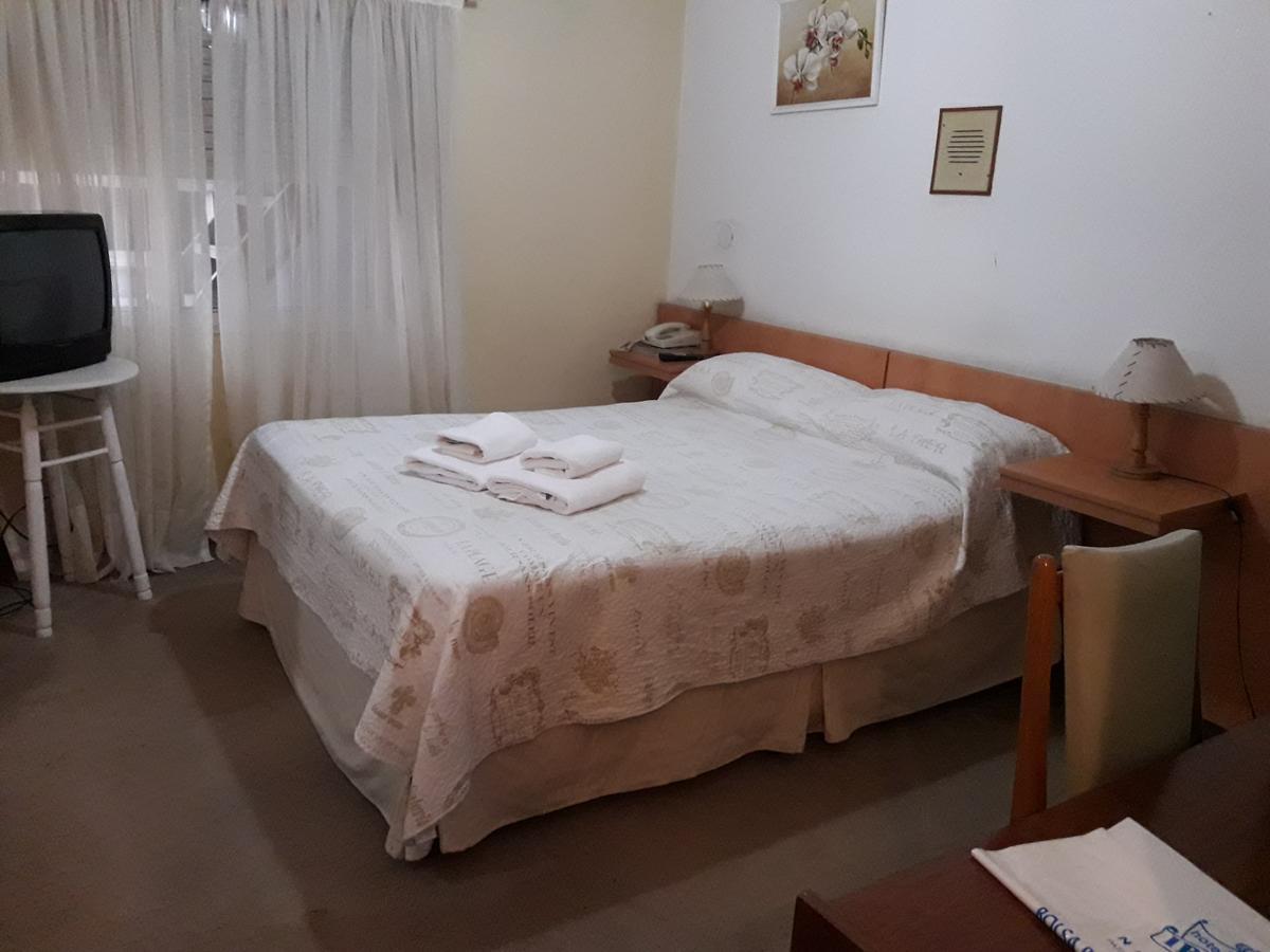 Iberia Hotel Olascoaga Neuquén Kültér fotó