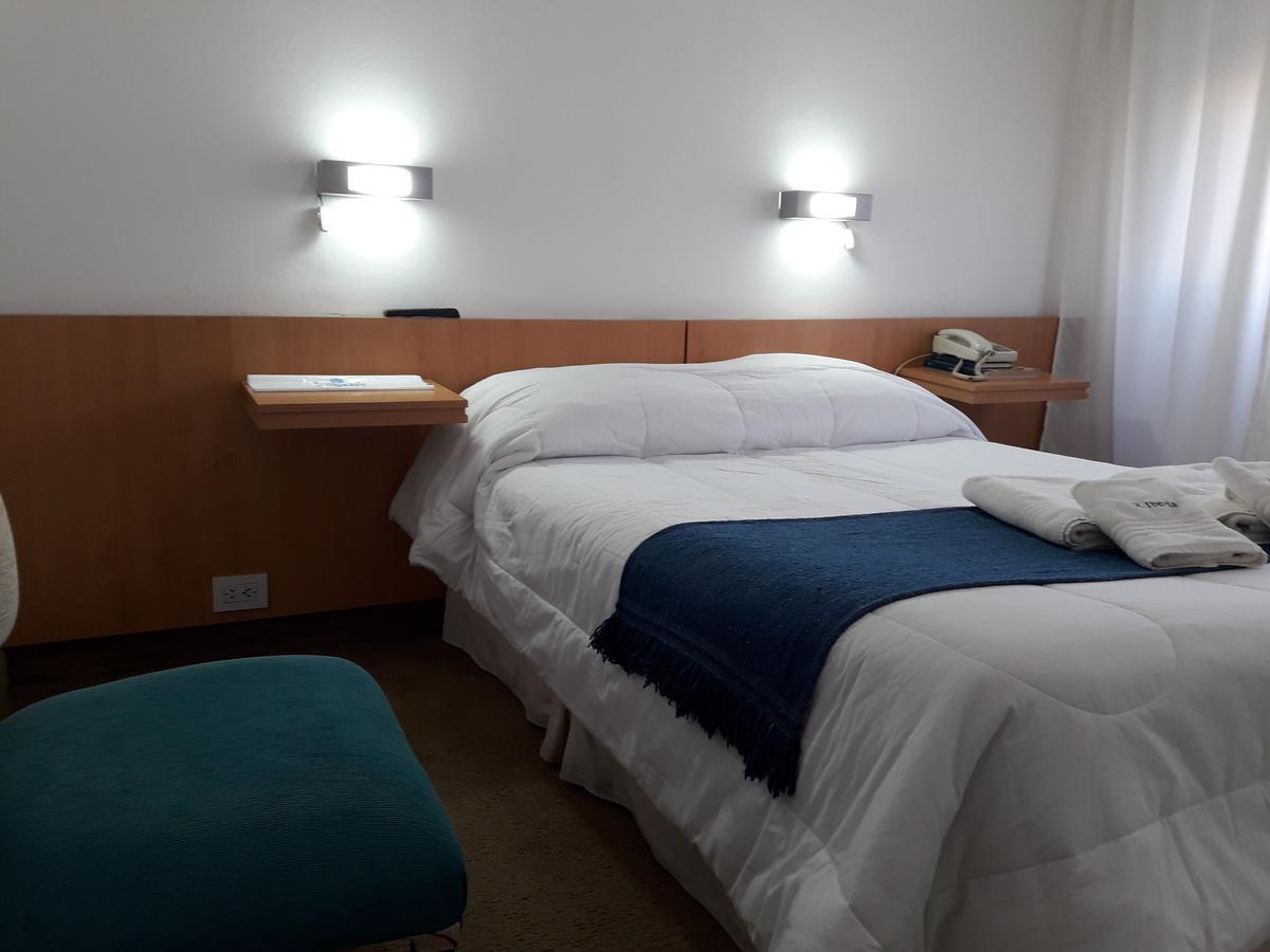 Iberia Hotel Olascoaga Neuquén Kültér fotó
