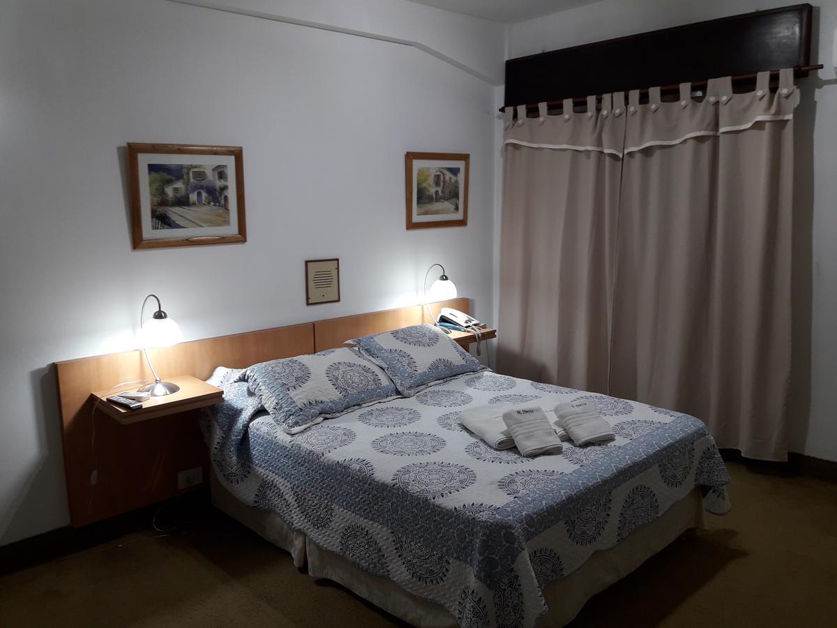 Iberia Hotel Olascoaga Neuquén Kültér fotó