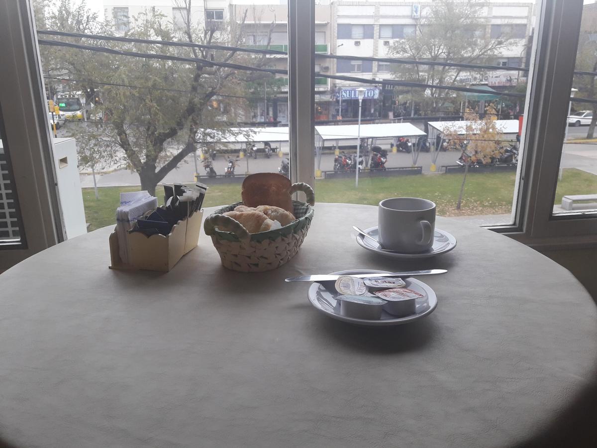 Iberia Hotel Olascoaga Neuquén Kültér fotó