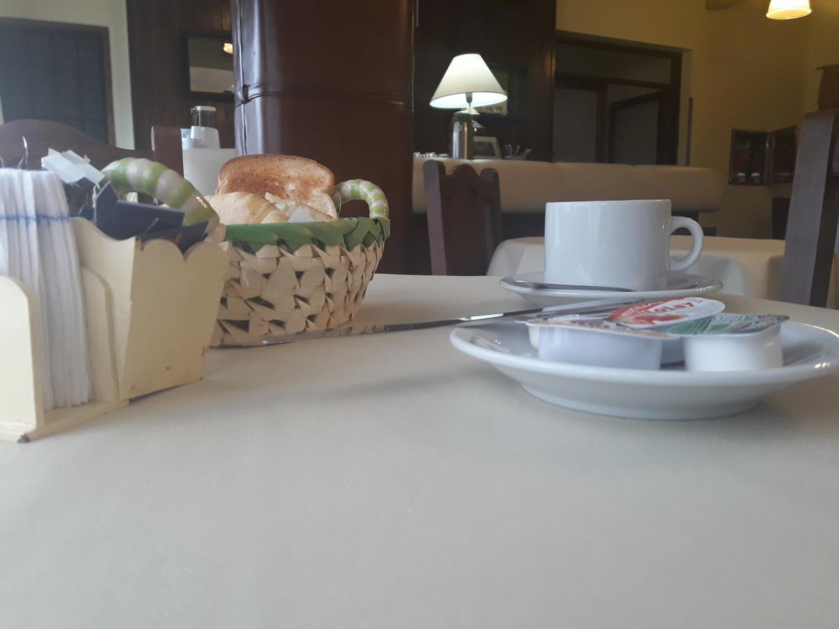 Iberia Hotel Olascoaga Neuquén Kültér fotó